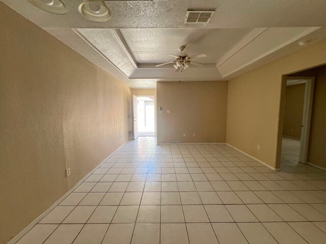 Foto del edificio - 2105 Kimberly Ln