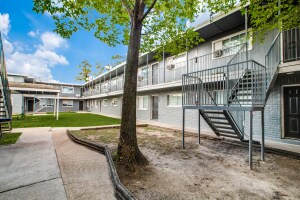 Foto del edificio - 4525 Weaver Rd