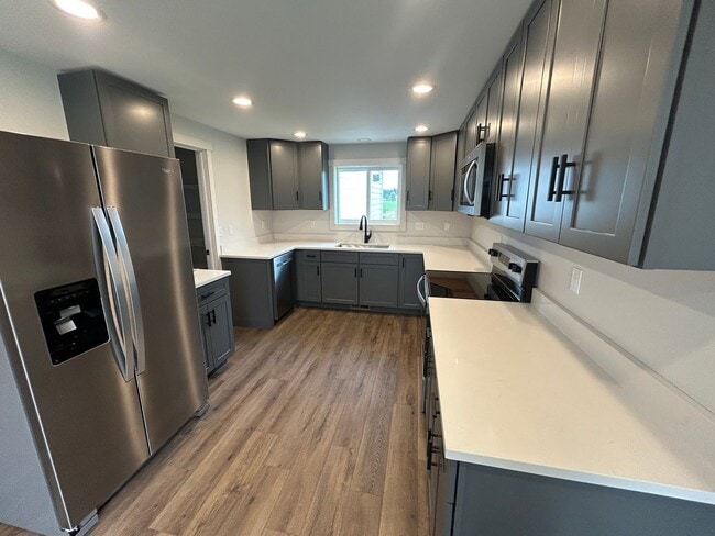 Building Photo - Fully Remodeled Five Bedroom House for Rent!