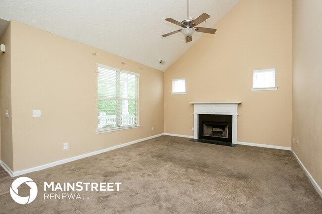 Building Photo - 4652 Parkway Cir