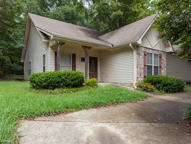 Building Photo - 9530 Brook Forest Cir