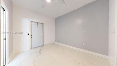 Building Photo - 16247 SW 92nd Terrace