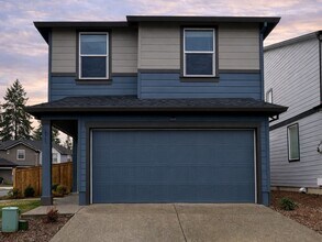 Building Photo - 2945 N 3rd Way