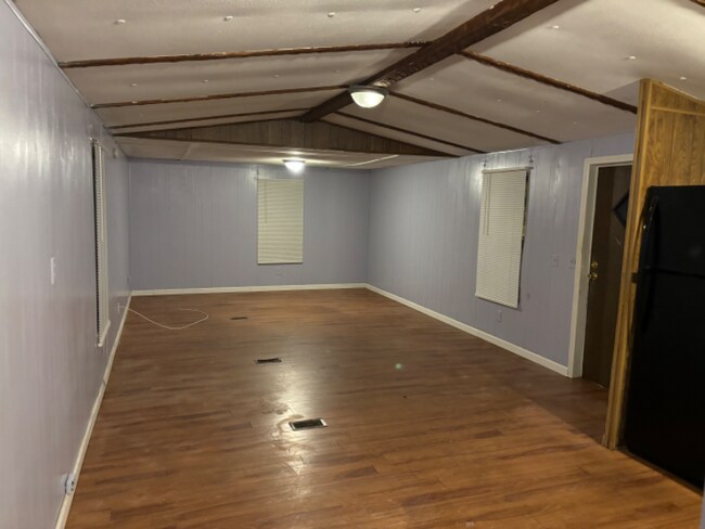 Building Photo - 490 E Olive Rd