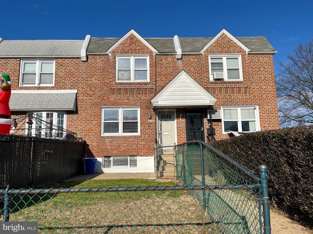 Foto principal - 8766 Marsden St