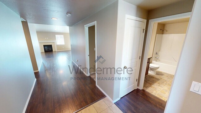 Foto del edificio - 1215 SW Settlement St