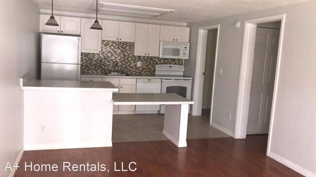 Building Photo - 1 br, 1 bath House - 4073 E. Michigan St. ...