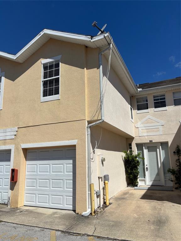 Building Photo - 7415 Lago De Oro
