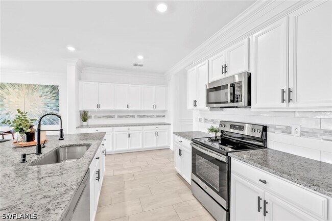 Foto del edificio - 2127 Hamlin St