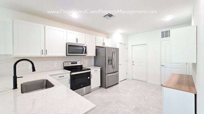 Building Photo - 6467 Silverstar Dr