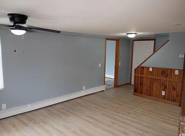 Building Photo - 35 Spicer St