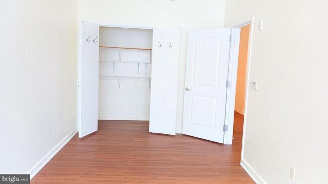 Foto del edificio - 815-37 Arch St