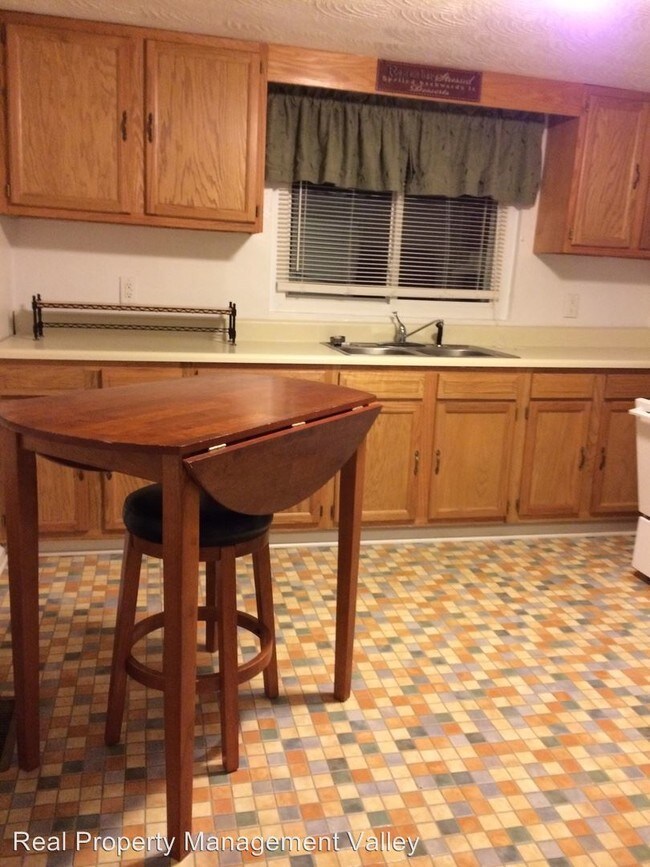 Foto del edificio - 3 br, 1.5 bath House - 1235 Stone Road