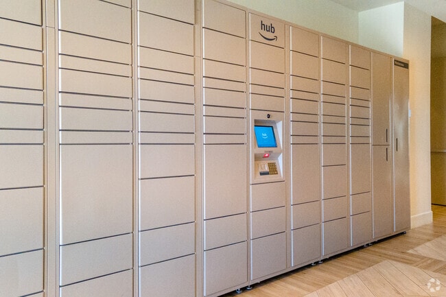 Interior Photo - Magnolia Square