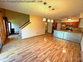 Building Photo - 323 N 19th Ave