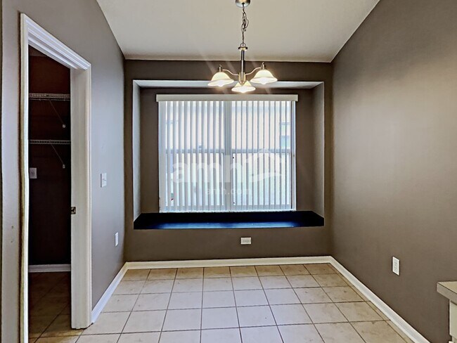 Building Photo - 22611 Roderick Dr