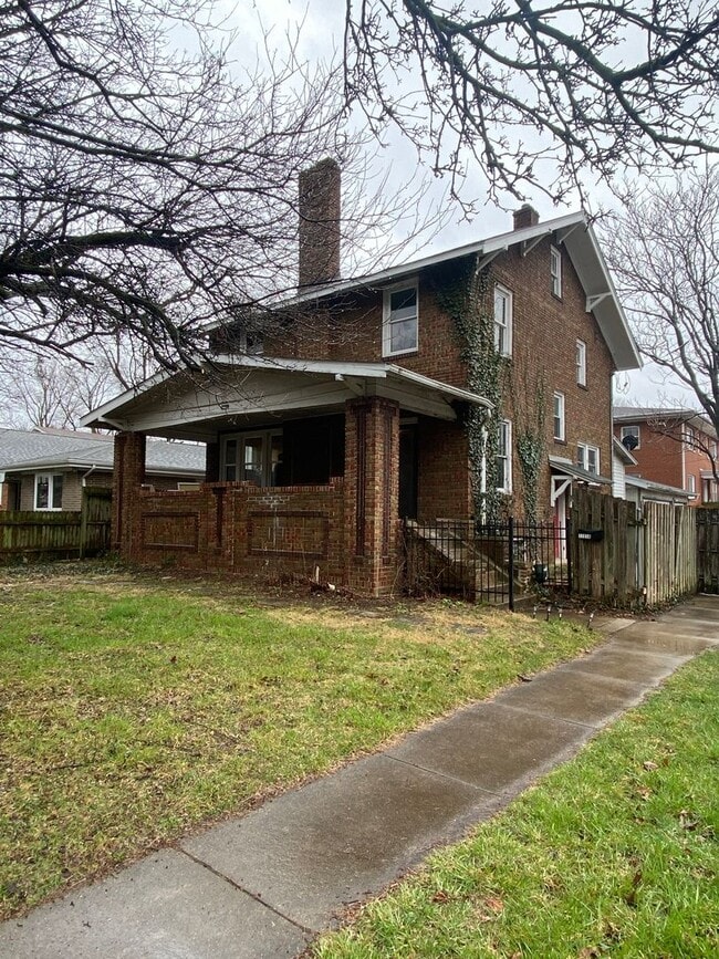 Building Photo - 1701 Dial Ct