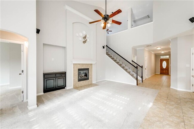 Building Photo - 321 Shea Dr