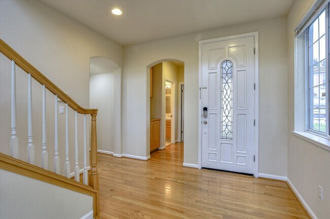 Building Photo - Cupertino Home for Rent!