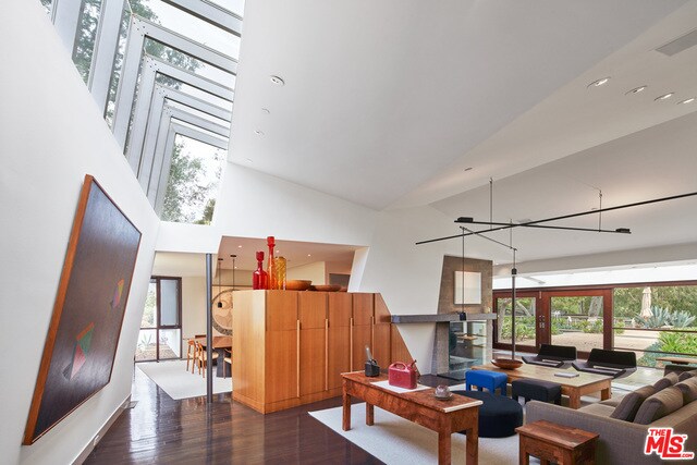 Foto del edificio - 22540 Carbon Mesa Rd