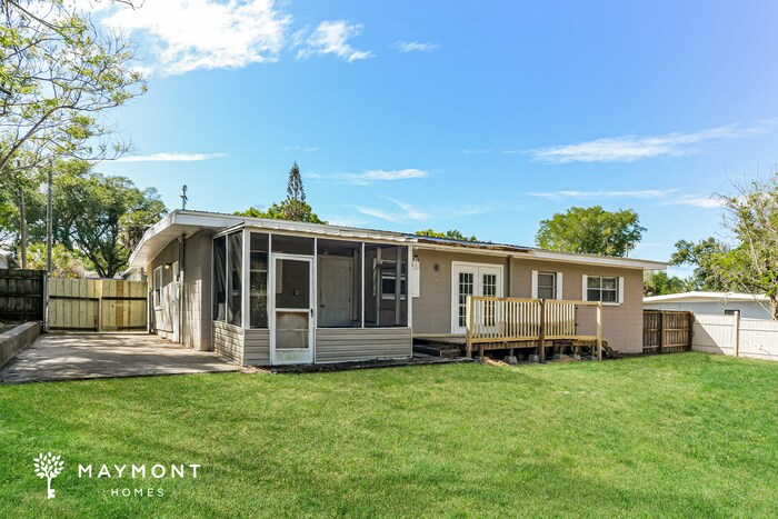 Building Photo - 530 17th St NE