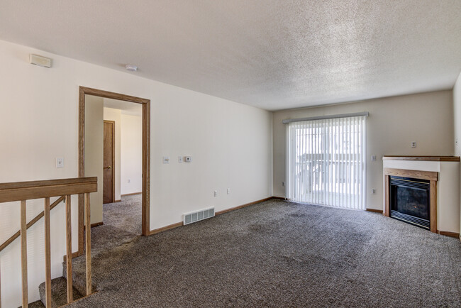 Building Photo - 1130 Weatherridge Rd