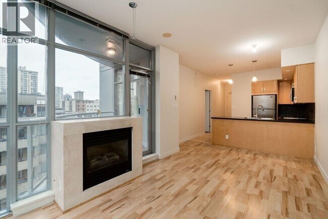 Photo du bâtiment - 1050 Smithe St