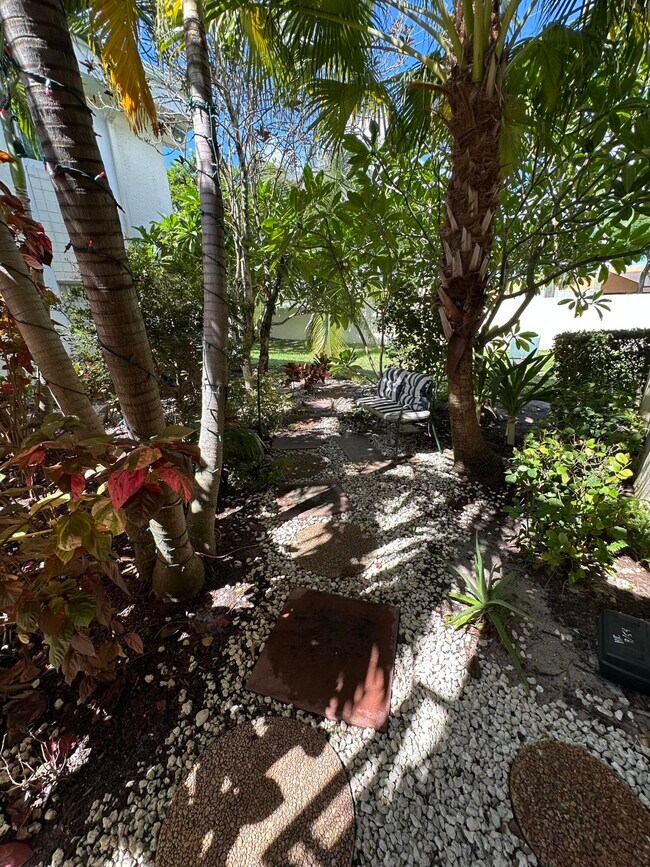 Building Photo - 14905 Wedgefield Dr