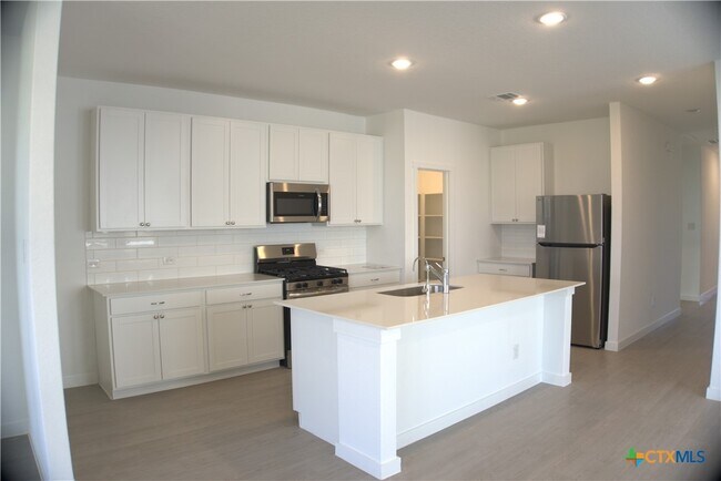 Foto del edificio - 8965 Gila Rdg