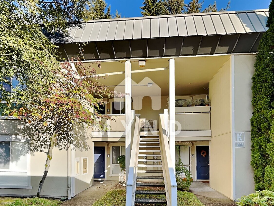 Primary Photo - 3 br, 2 bath Condo - 1606 103rd Place Nort...