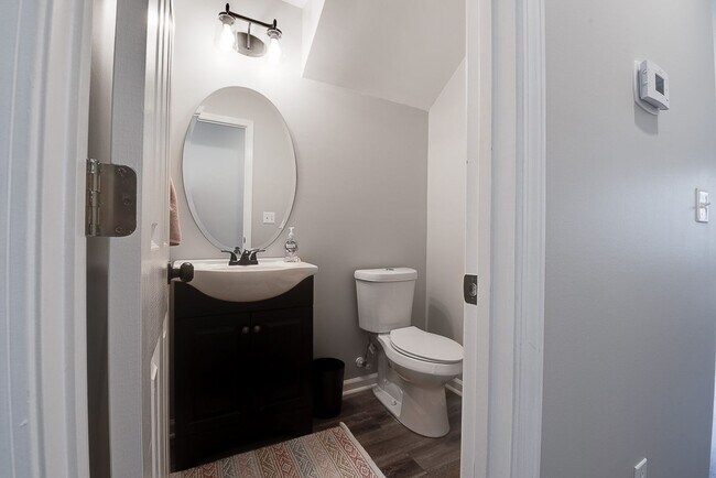 Foto del edificio - 4 BR/Loft near Simpsonville!  Lawn Maintenance included! Amenities & Close to Shopping & Restaurants
