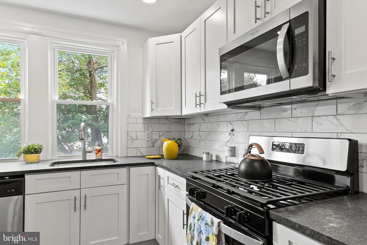 Foto principal - 7100 Limekiln Pike