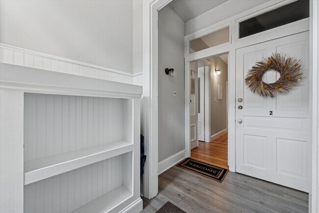 Foto del edificio - Stylish 2BR Apartment in the Heart of West...