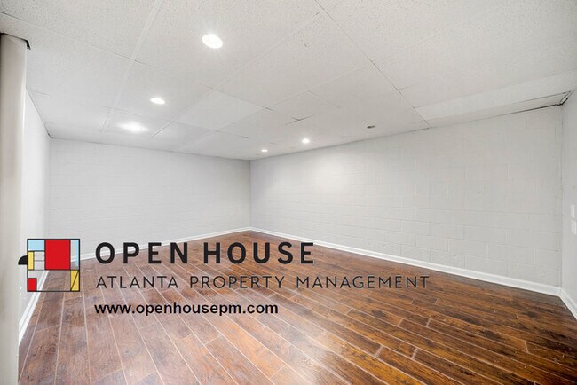 Foto del edificio - 5636 Forest Pl, Acworth