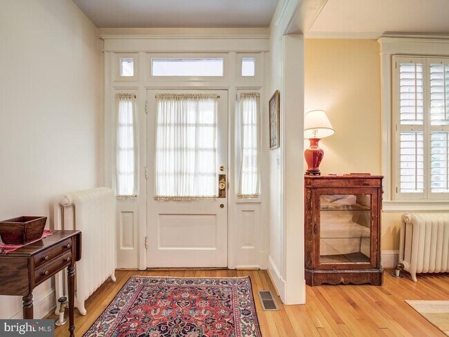 Foto del edificio - 3629 Ordway St NW