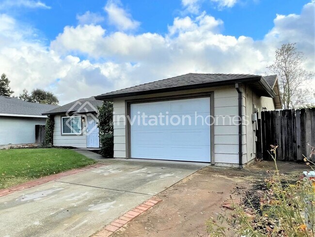 Building Photo - 8766 El Toreador Way