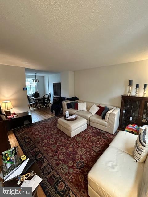 Foto del edificio - 4881 S 28th St