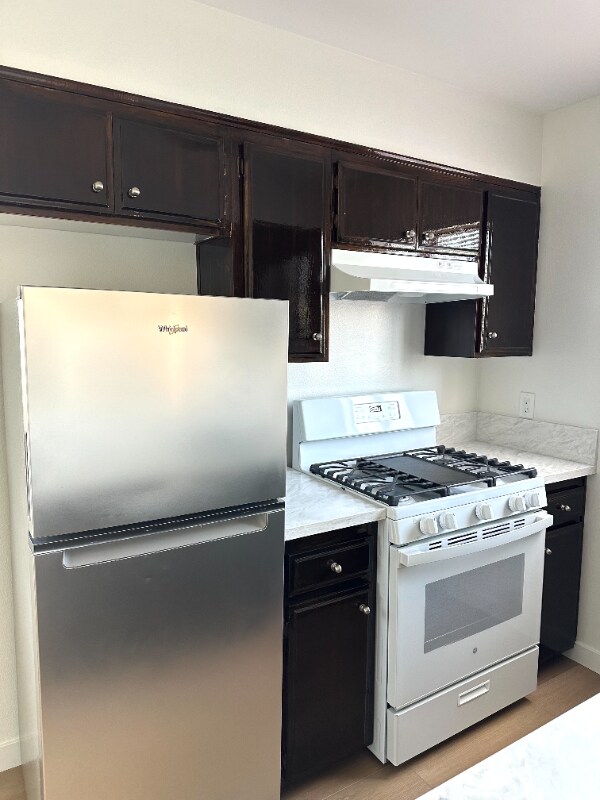 Foto del edificio - 1275 N Commonwealth Ave