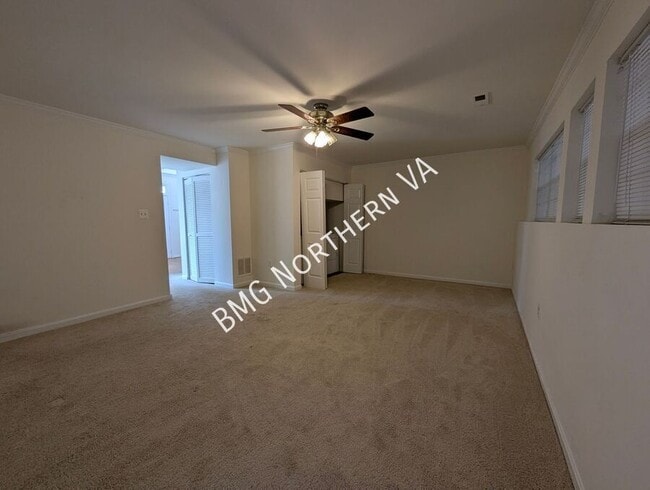 Building Photo - 10207 Magnolia Grove Dr