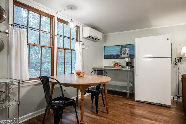 Foto del edificio - 290.5 Milledge Cir