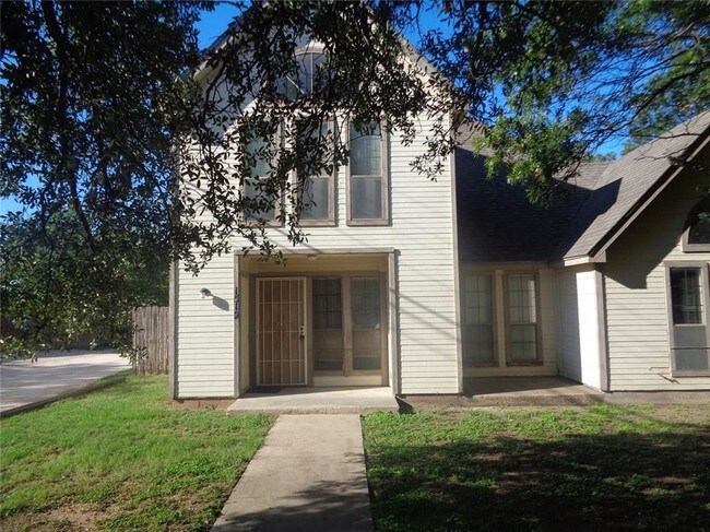 Building Photo - 1512 N 8th St