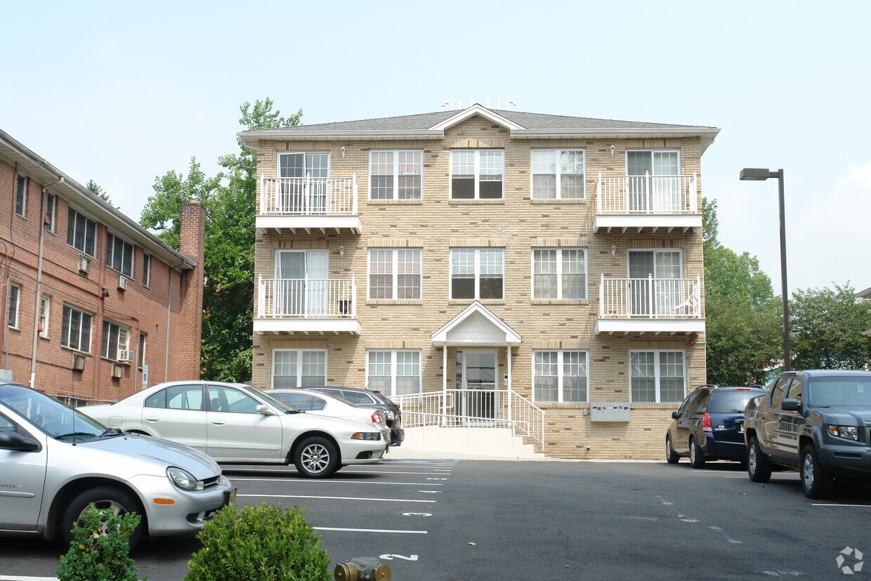 Foto del edificio - 109-111 W Jersey St