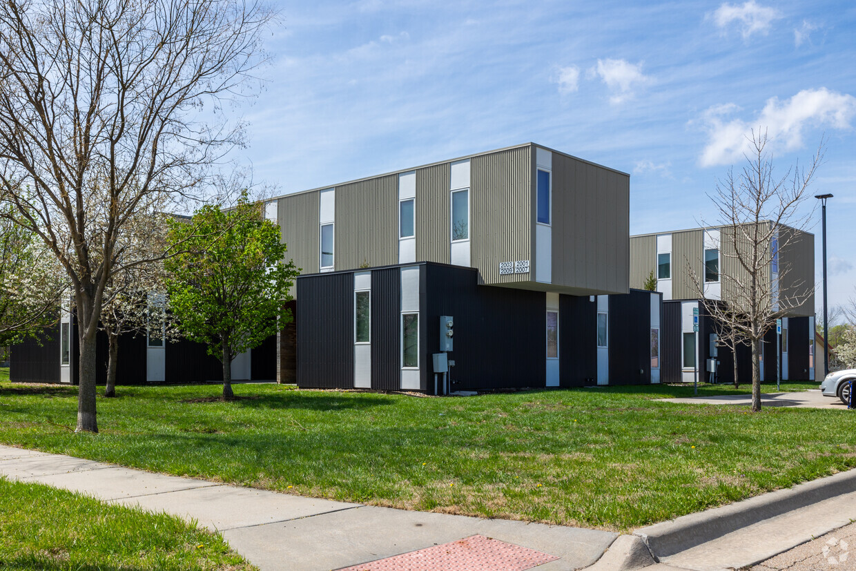 Building Photo - Echo Ridge