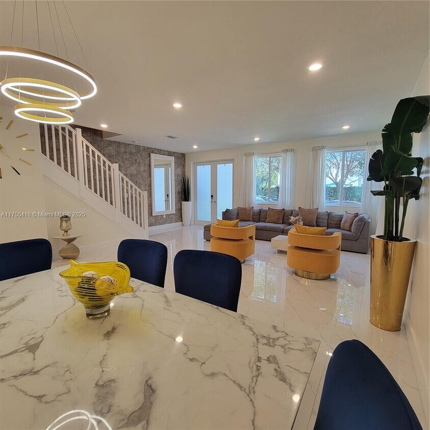Foto principal - 10440 NW 67th St
