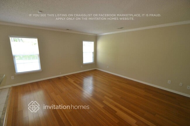 Foto del edificio - 8138 Chatham Oaks Dr