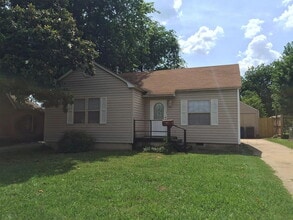 Building Photo - 822 N Delaware Pl