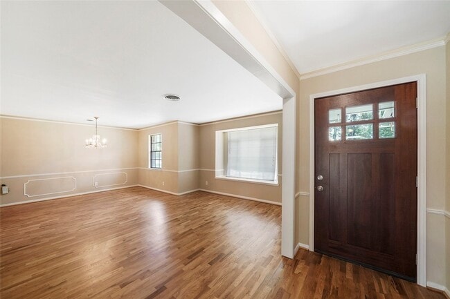 Photo - 4406 Rosebay Dr House