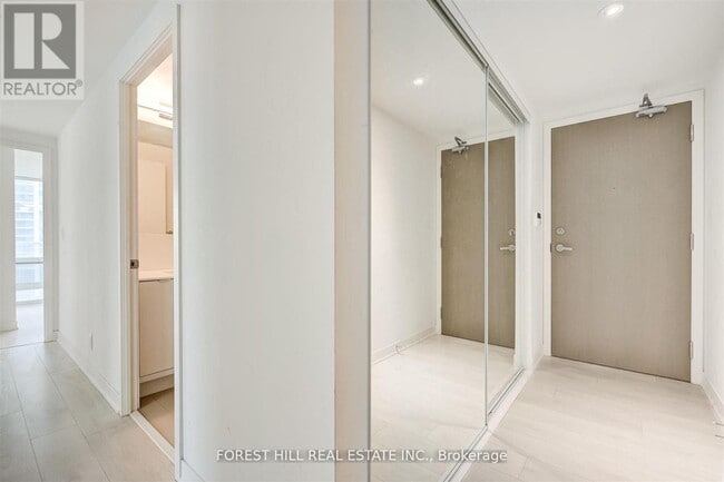 Building Photo - 88 Harbour St