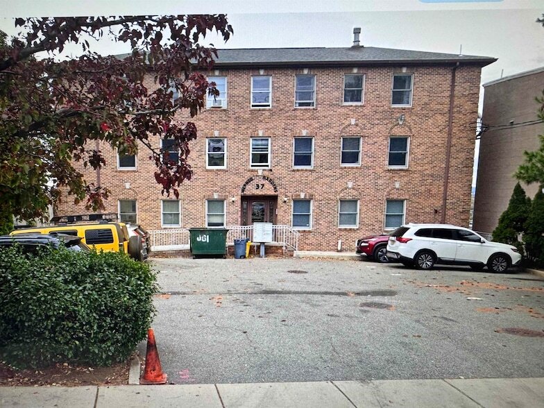 Photo - 37 Bergen Boulevard Unit 4