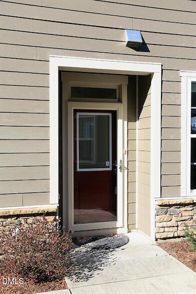 Foto del edificio - 446 Methven Grove Dr